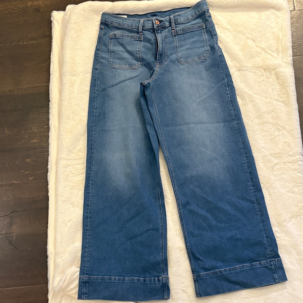 GAP Women's High Rise Stride Denim Flare Jeans
